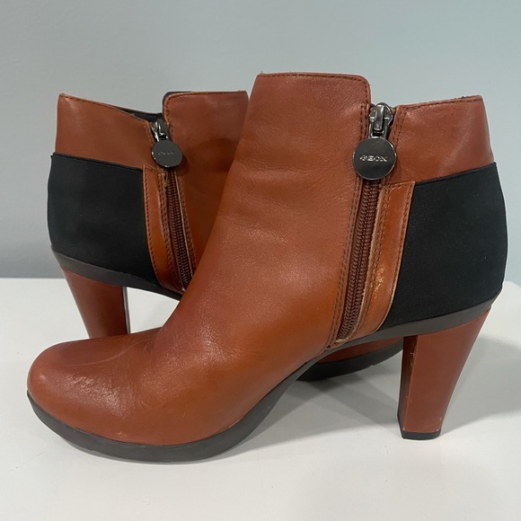 Women’s Geox Respira size 10 Italian patent zipper bootie - Picture 1 of 9